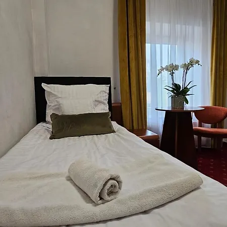 Furtak Hotel *